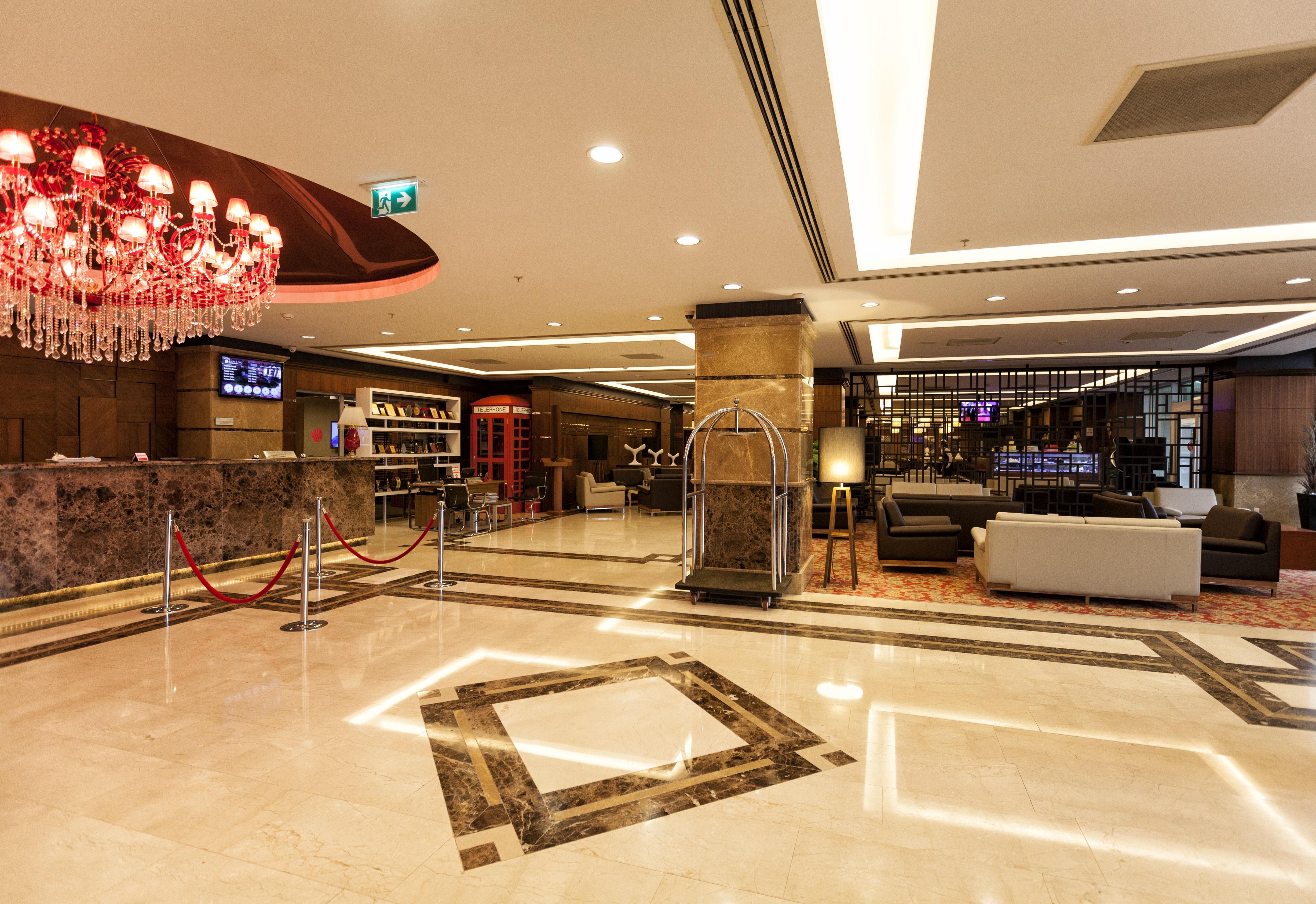 Ramada Plaza By Wyndham Izmit Hotel Kocaeli Ngoại thất bức ảnh Lobby